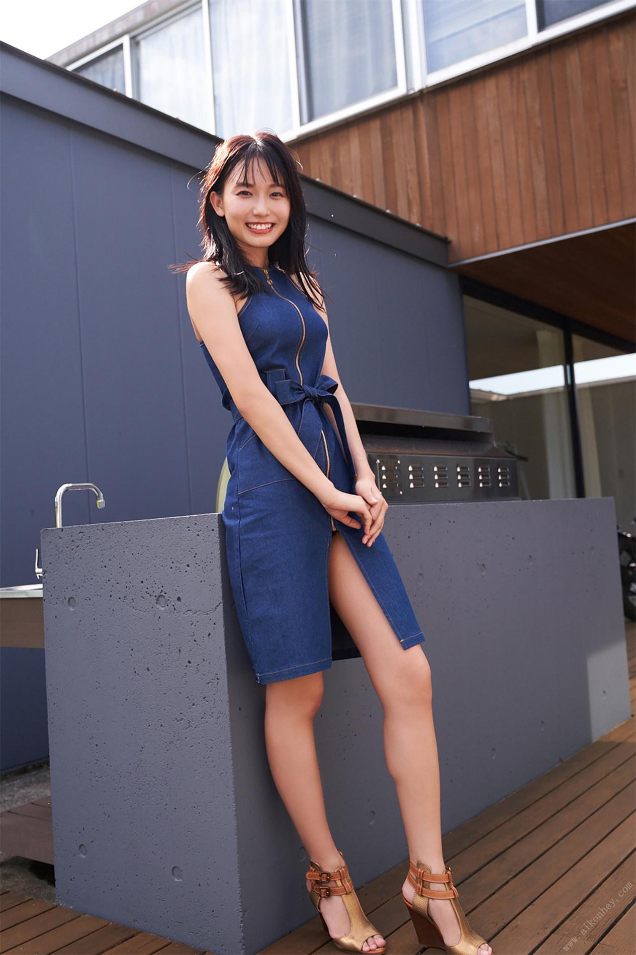 志田音々「現役女子大生の初比基尼Vol.2」FRIDAY数字写真集-COS合集